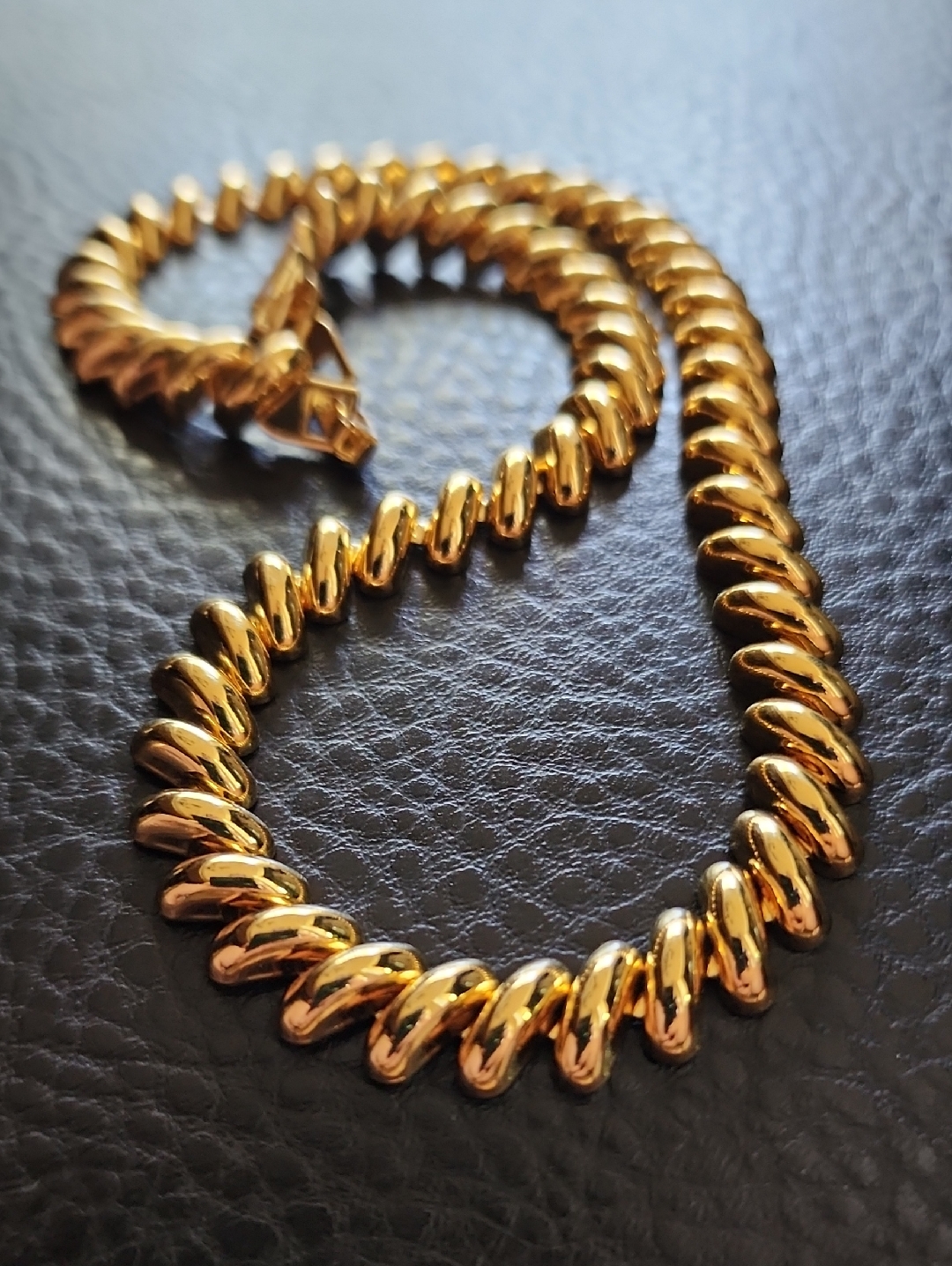 Vtg Napier Gold-Tone Womens Spiral Link Necklace 38$